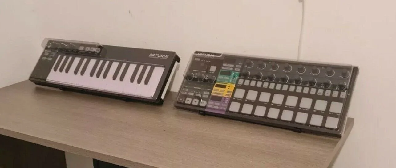 【元箱・スタンド付】Arturia BeatStep Pro BeatStep Pro / Arturia スタンド付き Arturia Beatstep Pro Midi